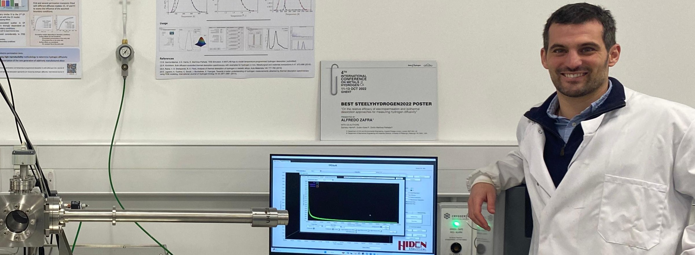 Emilio Martinez-Paneda in an engineering laboratory