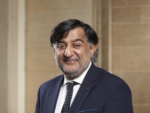 professor sir aziz sheikh OBE headshot