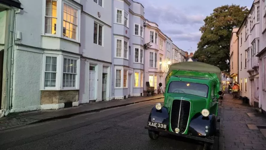 Vintage car on Holywell Street, Oxford