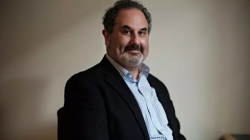 Marc Schulz headshot