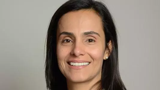 Dr Isabel Ruiz headshot.
