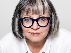Portrait photo of Philippa Perry